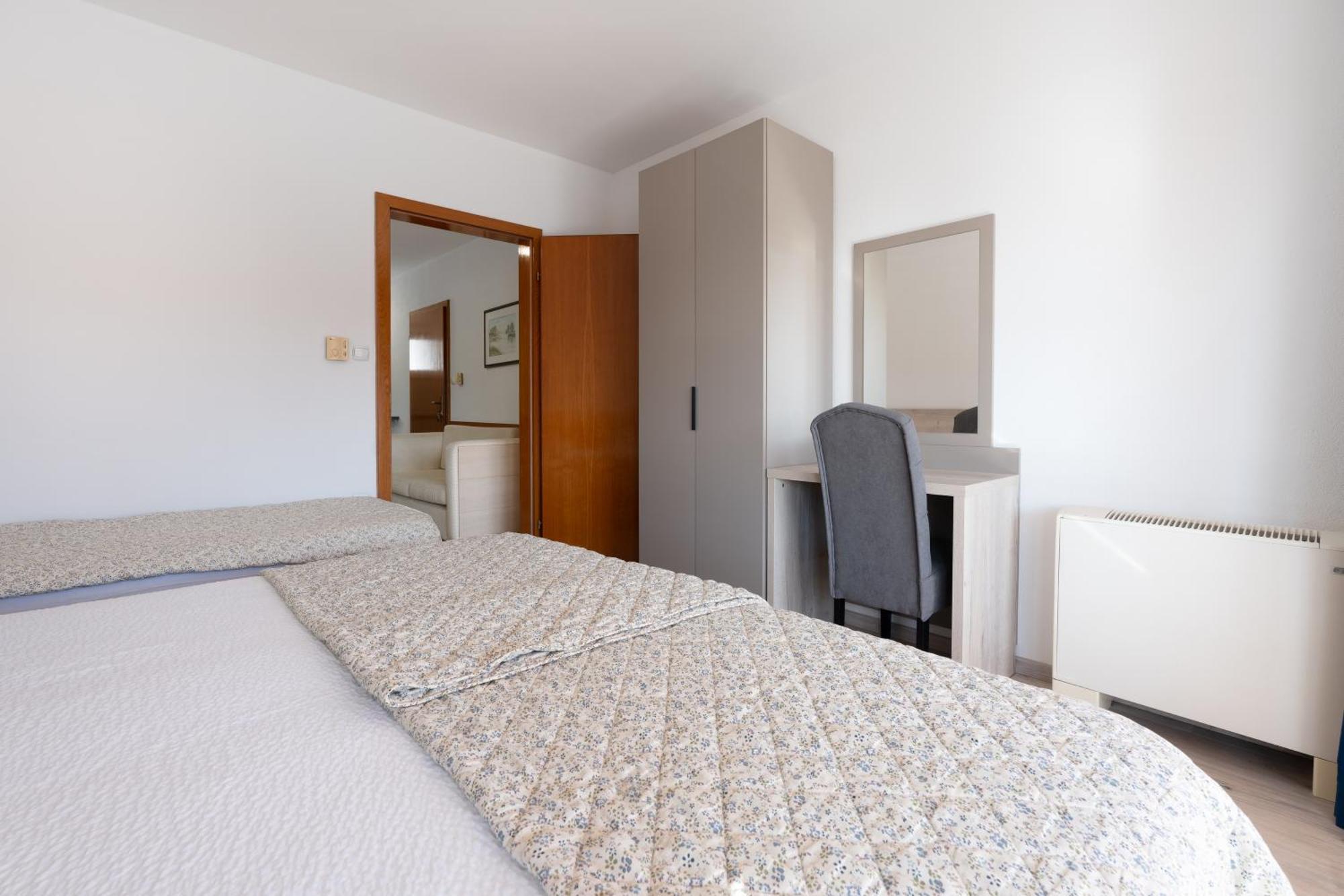 Apartments Obradovic Neum Esterno foto