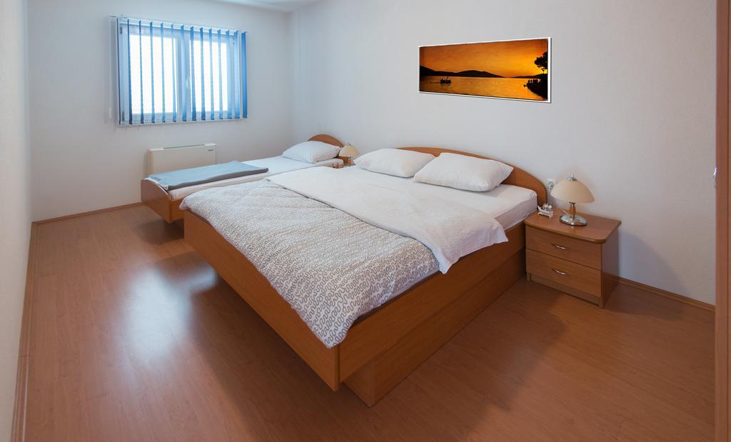 Apartments Obradovic Neum Esterno foto