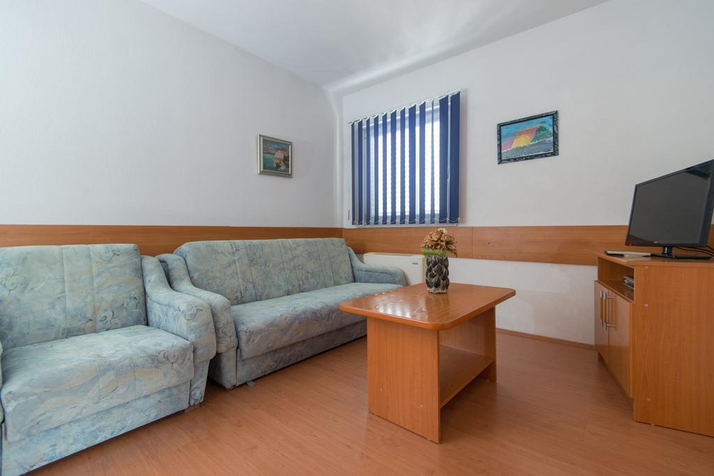 Apartments Obradovic Neum Esterno foto
